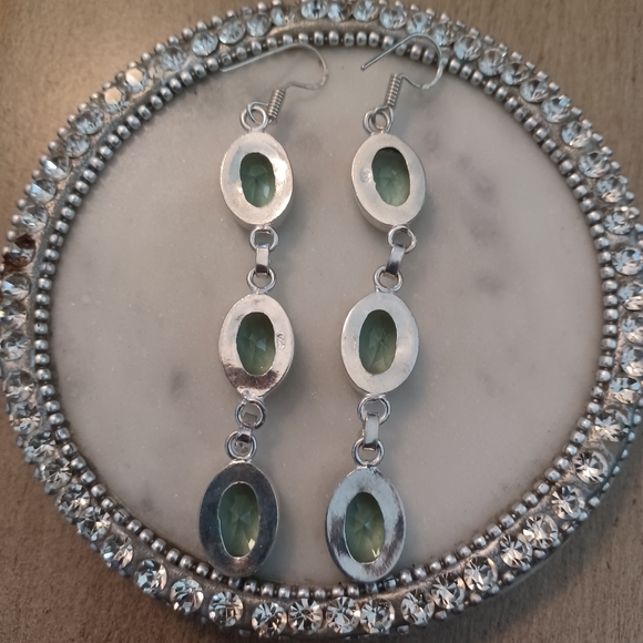 Green Amethyst Crystal Oval Dangle Drop Earrings - Picture 2 of 7